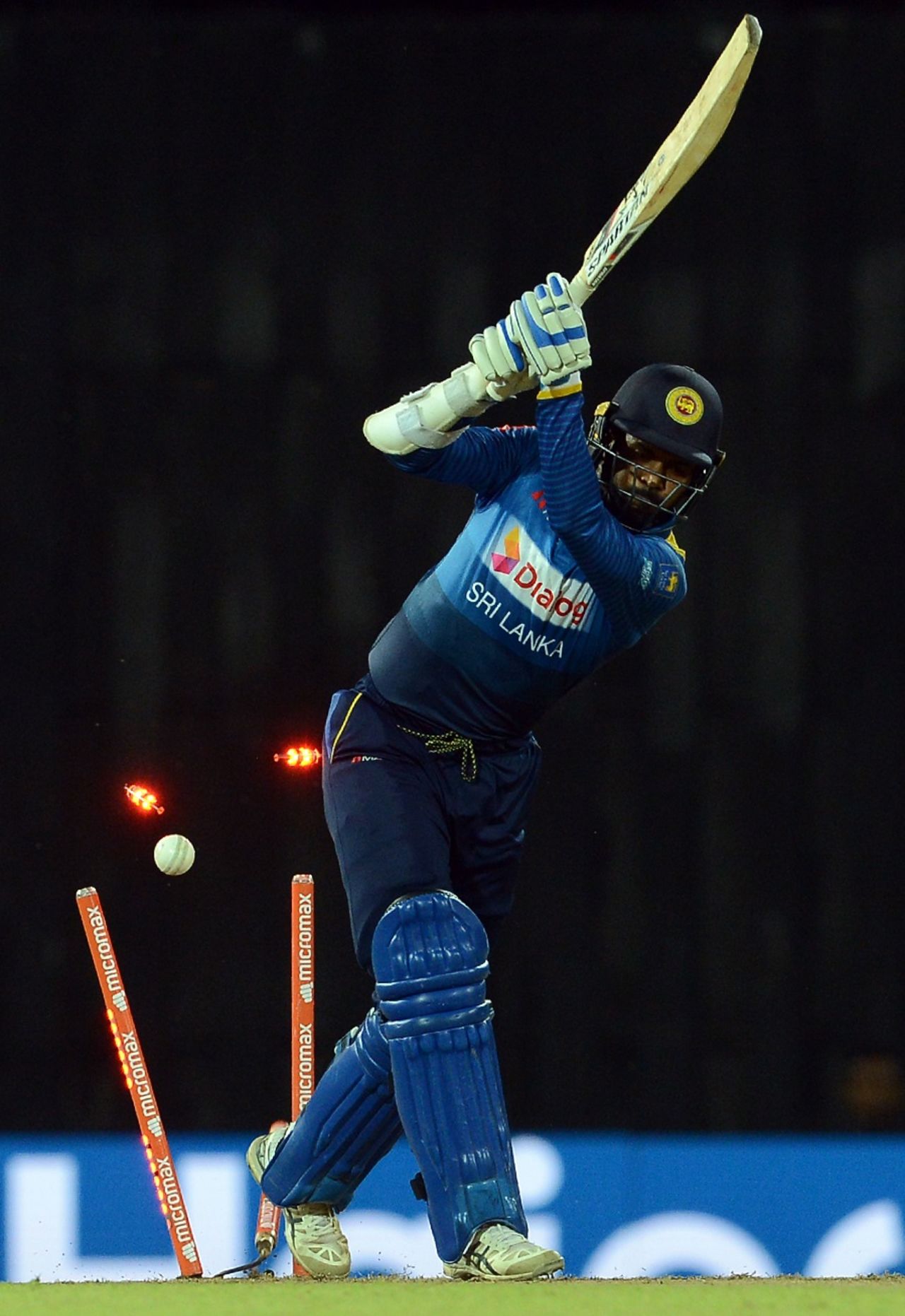 Upul Tharanga's stumps were rattled by a Bhuvneshwar Kumar inswinger, Sri Lanka v India, Only T20I, Colombo, September 6, 2017
