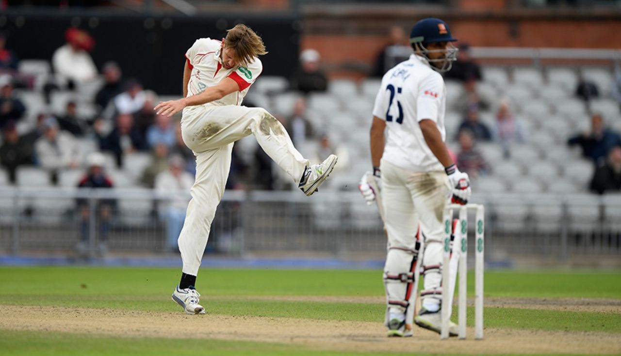 Tom Bailey kicks out in frustration after Ravi Bopara is dropped in the slips, Lancashire v Essex, Specsavers Championship Division One, Old Trafford, September 7, 2017