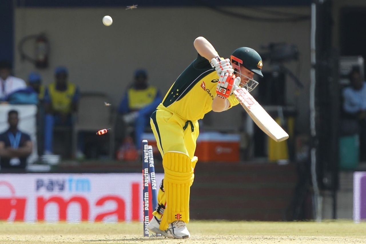 David Warner was bowled by an offcutter from Hardik Pandya, India v Australia, 3rd ODI, Indore