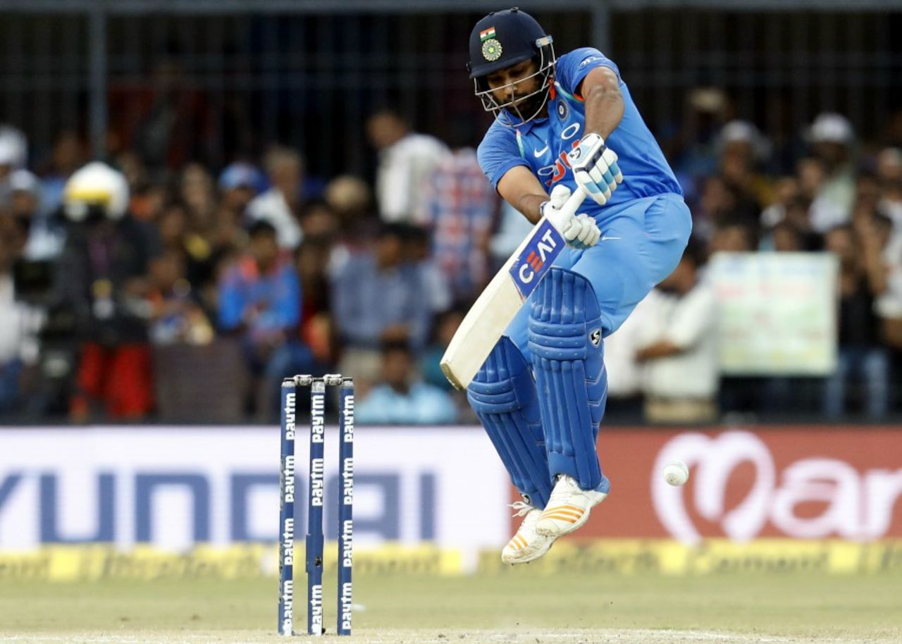 Rohit Sharma awkwardly fends one away, India v Australia, 3rd ODI, Indore