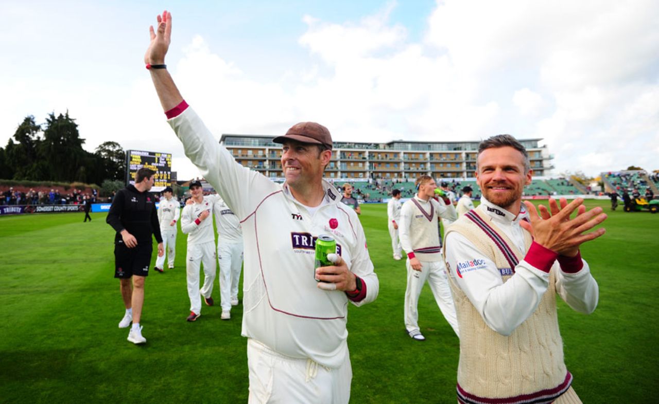 Marcus Trescothick salutes the crowd after Somerset secured Division One status, Tom Abell, Somerset v Middlesex, Specsavers Championship Division One, Taunton, September 28, 2017