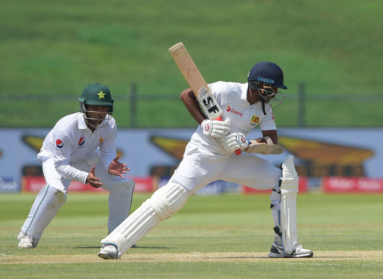 Dilruwan Perera stretches forward, Pakistan v Sri Lanka, 1st Test, 2nd day, Abu Dhabi, 29 September, 2017