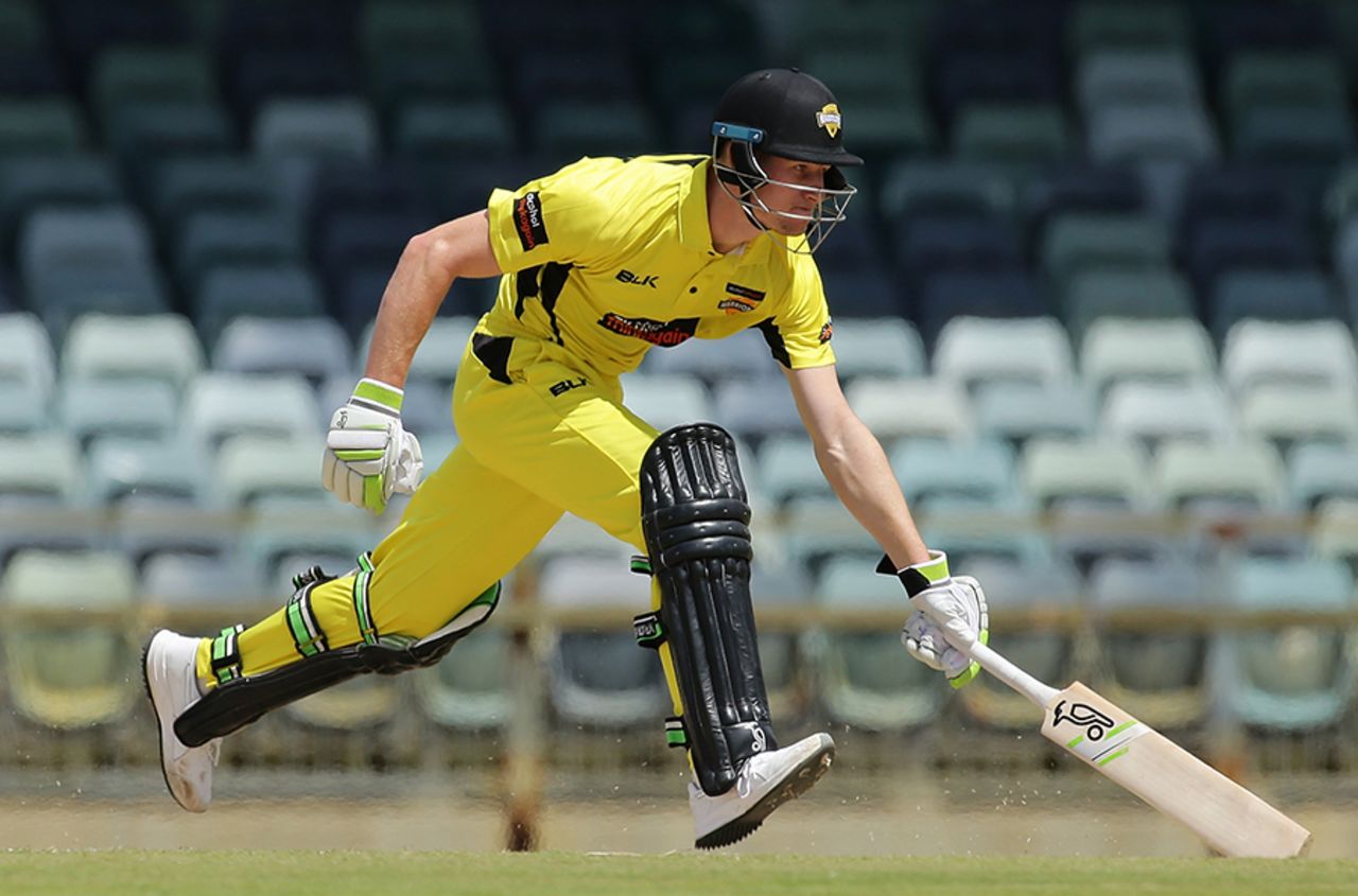 Cameron Bancroft rushes in to make it to the crease during his half-century, Western Australia v Victoria, JLT One-Day Cup, Perth, October 1, 2017