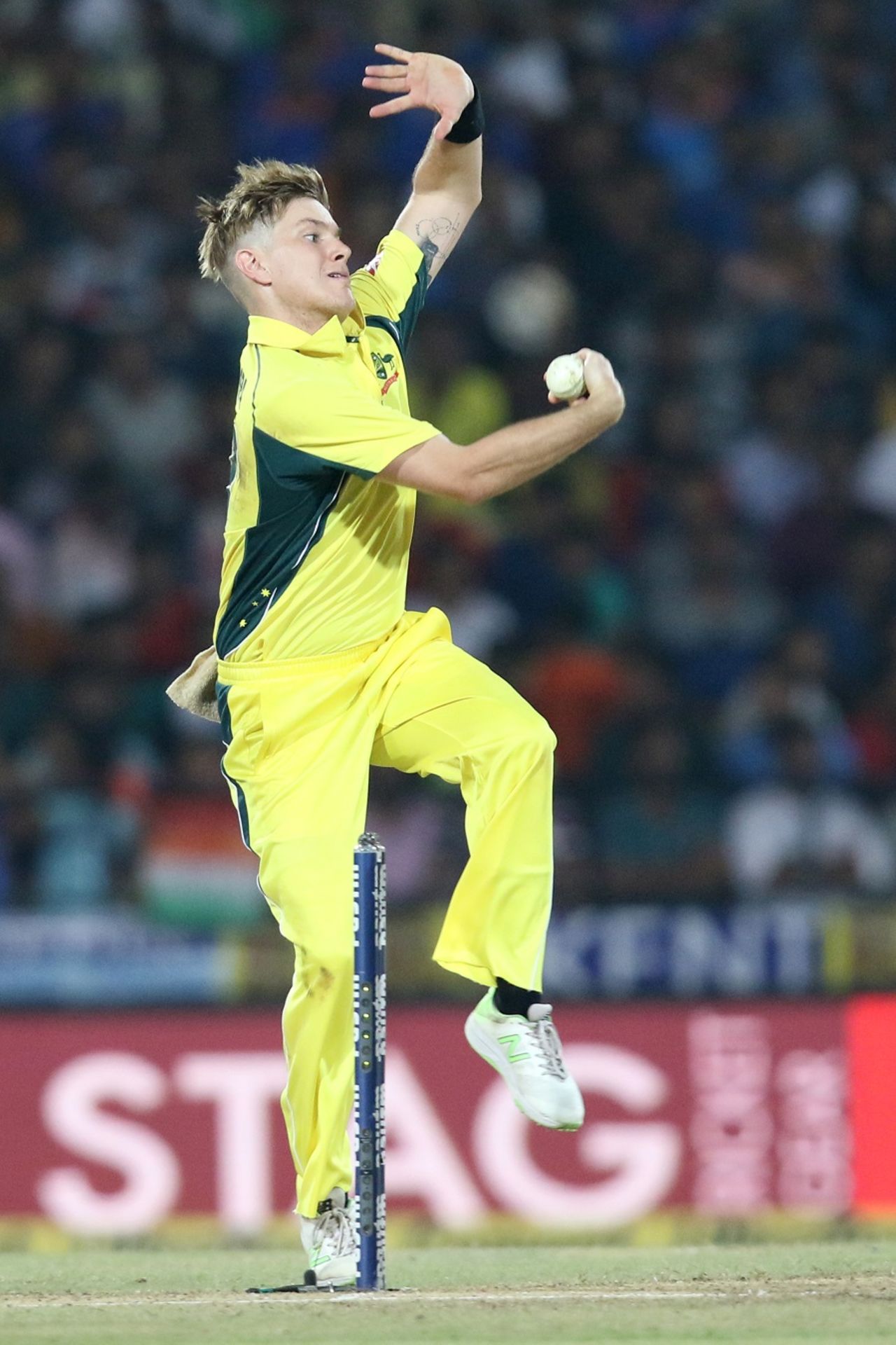Adam Zampa took two wickets in one over, India v Australia, 5th ODI, Nagpur, October 1, 2017