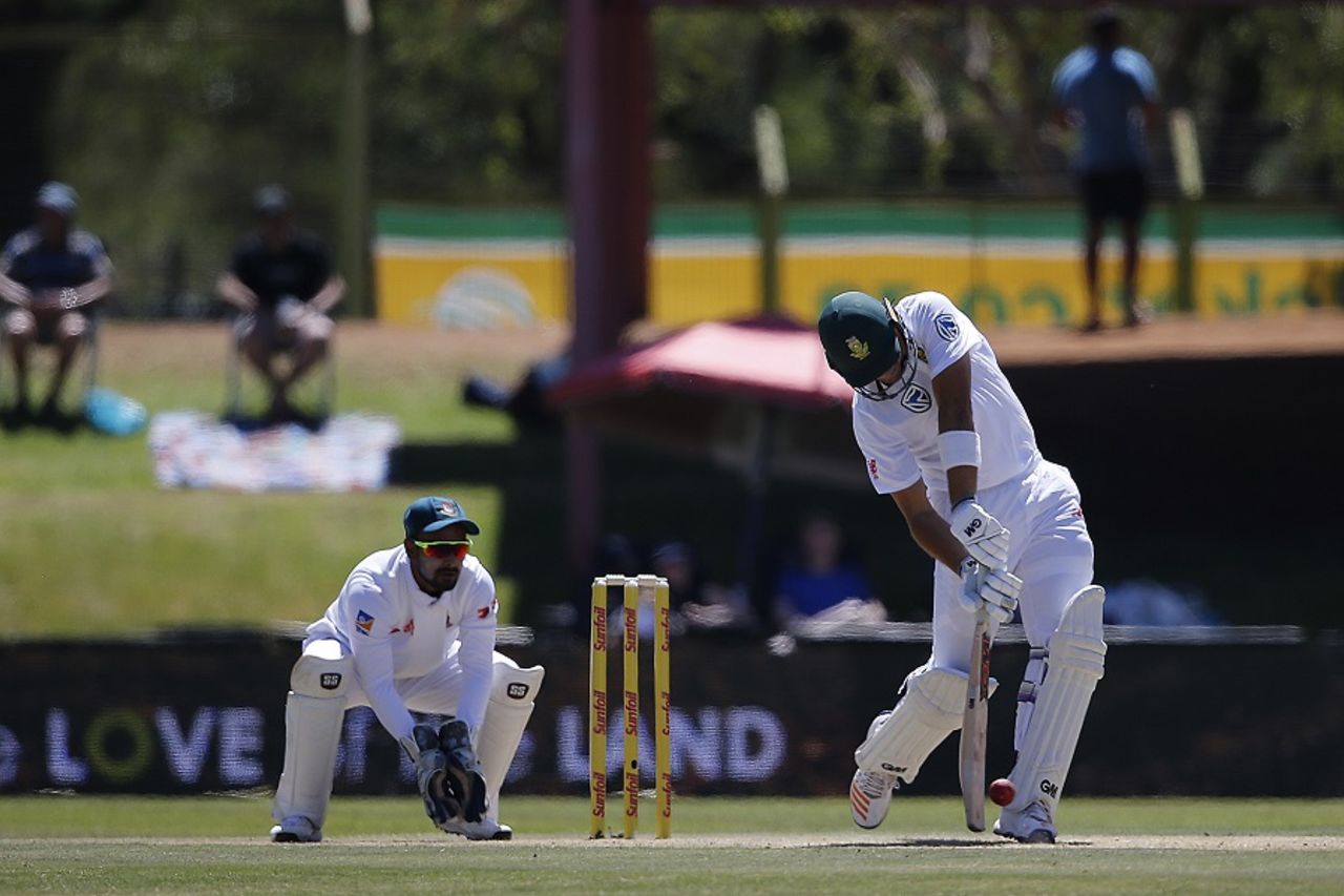 Aiden Markram drills a drive, South Africa v Bangladesh, 1st Test, Bloemfontein, 1st day, October 6, 2017