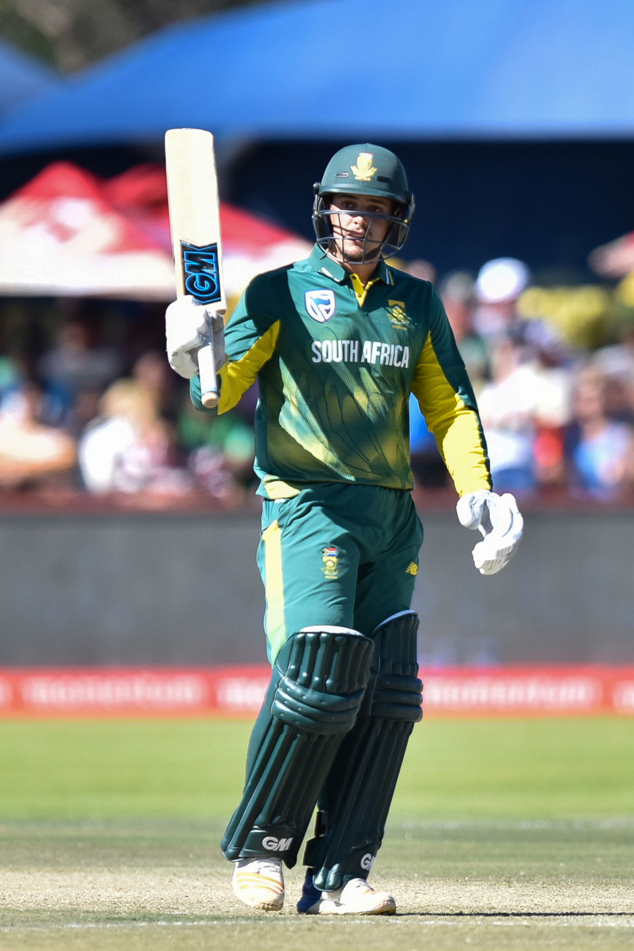 Quinton de Kock scored his 13th ODI hundred, South Africa v Bangladesh, 1st ODI, Kimberley, October 15, 2017