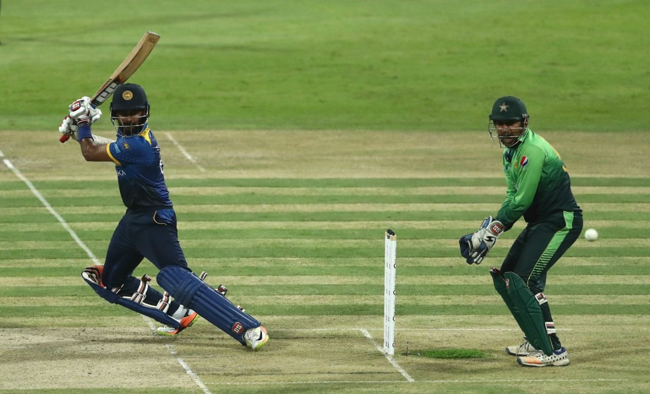 Lahiru Thirimanne uses the depth of the crease to cut, Pakistan v Sri Lanka, 2nd ODI, Abu Dhabi, October 16, 2017