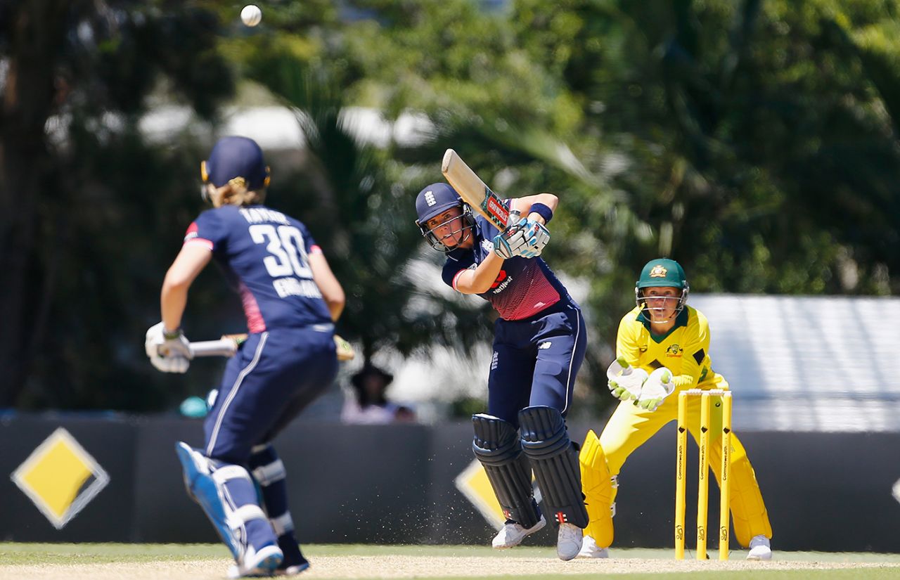 Lauren Winfield gave England a solid start, Australia v England, 1st ODI, Women's Ashes 2017-18, Brisbane, October 22, 2017