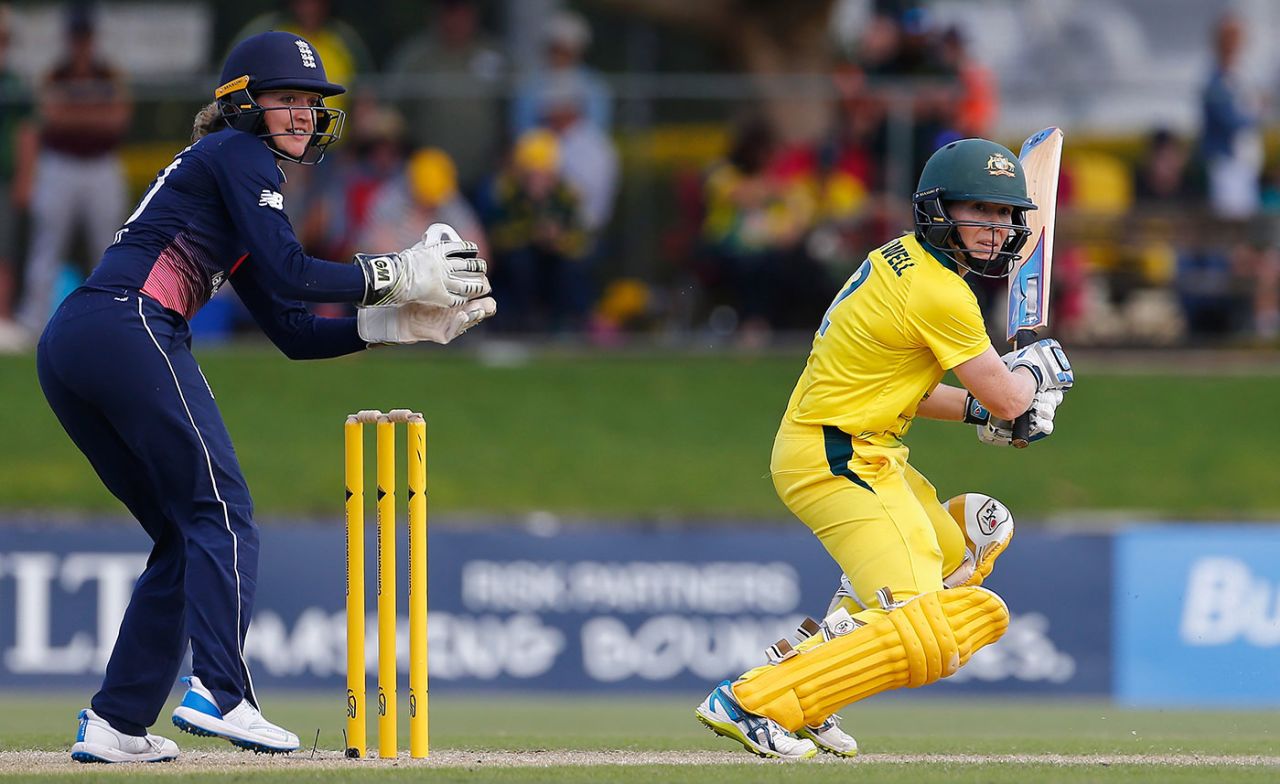 Alex Blackwell steers one into the off side, Australia v England, 1st ODI, Women's Ashes 2017-18, Brisbane, October 22, 2017