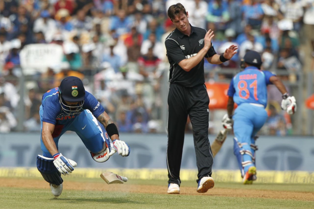 Virat Kohli loses his bat after completing a run, India v New Zealand, 1st ODI, Mumbai, October 22, 2017
