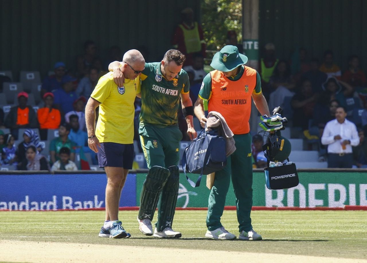 Faf du Plessis retired hurt on 91, South Africa v Bangladesh, 3rd ODI, East London, October 22, 2017