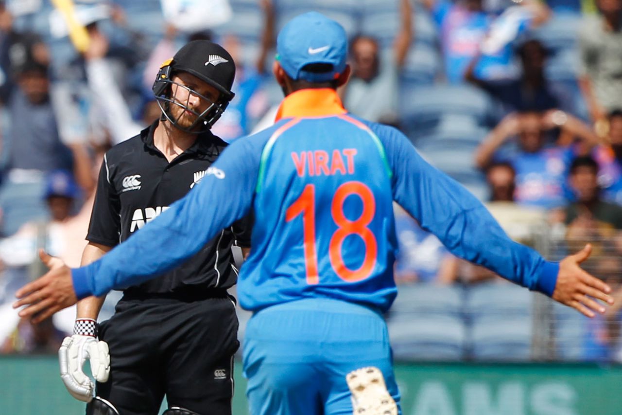 Kane Williamson reacts after being given out, India v New Zealand, 2nd ODI, Pune, 25 October, 2017