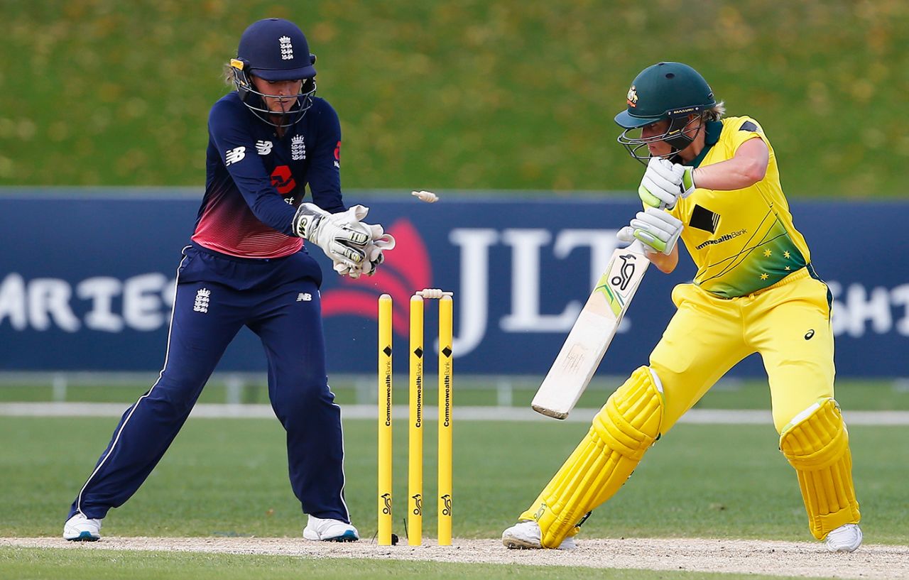 Alyssa Healy was bowled for 56, Australia v England, Women's Ashes 2017-18, 2nd ODI, Coffs Harbour, October 26, 2017