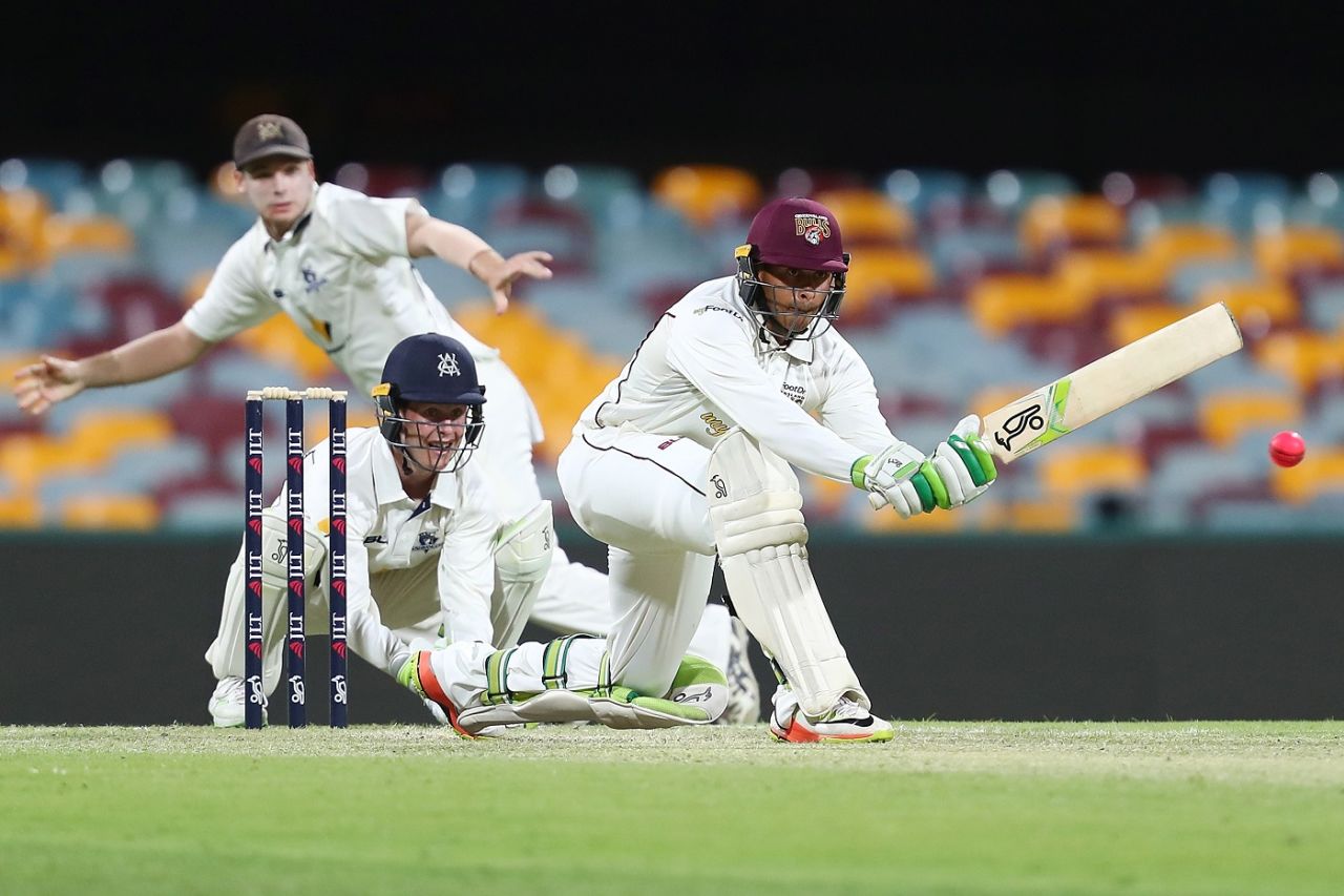 Usman Khawaja swept his way to an unbeaten 99, Queensland v Victoria, The Gabba, 2nd day, October 27, 2017