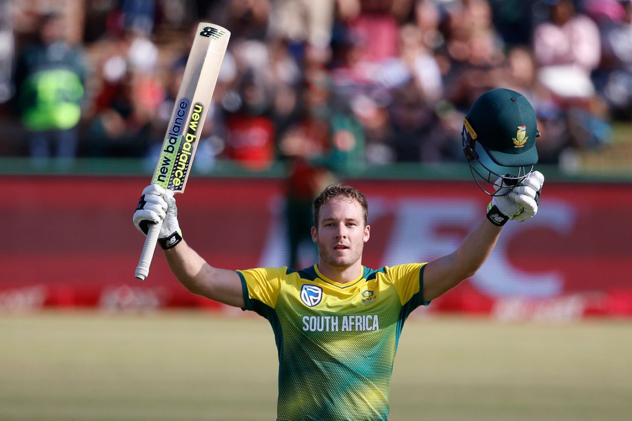 David Miller raises his bat after smashing a century of only 35 balls, South Africa v Bangladesh, 2nd T20I, Potchefstroom, October 29, 2017