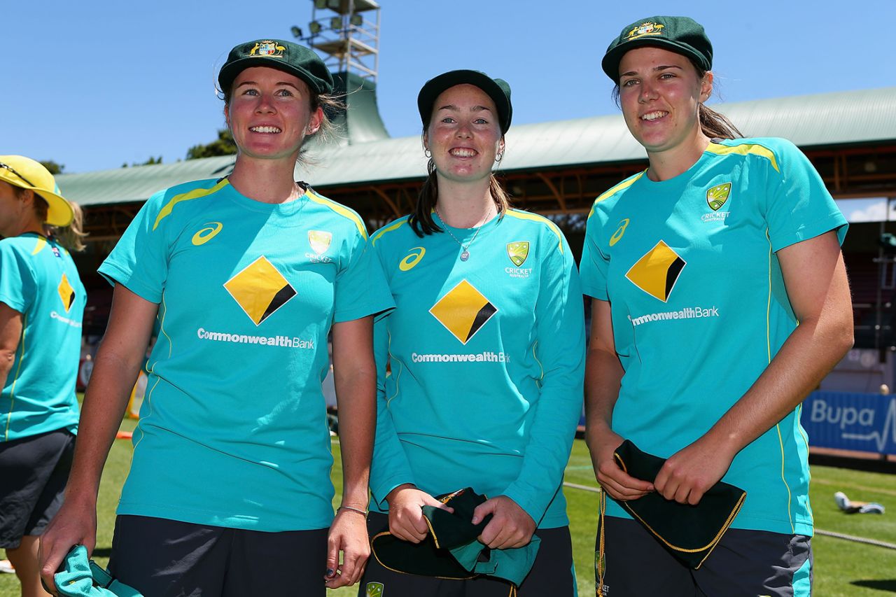 Beth Mooney, Amanda-Jade Wellington and Tahlia McGrath were handed their Baggy Greens, Australia v England, Women's Ashes 2017-18, Only Test, 1st day, Sydney, November 9, 2017