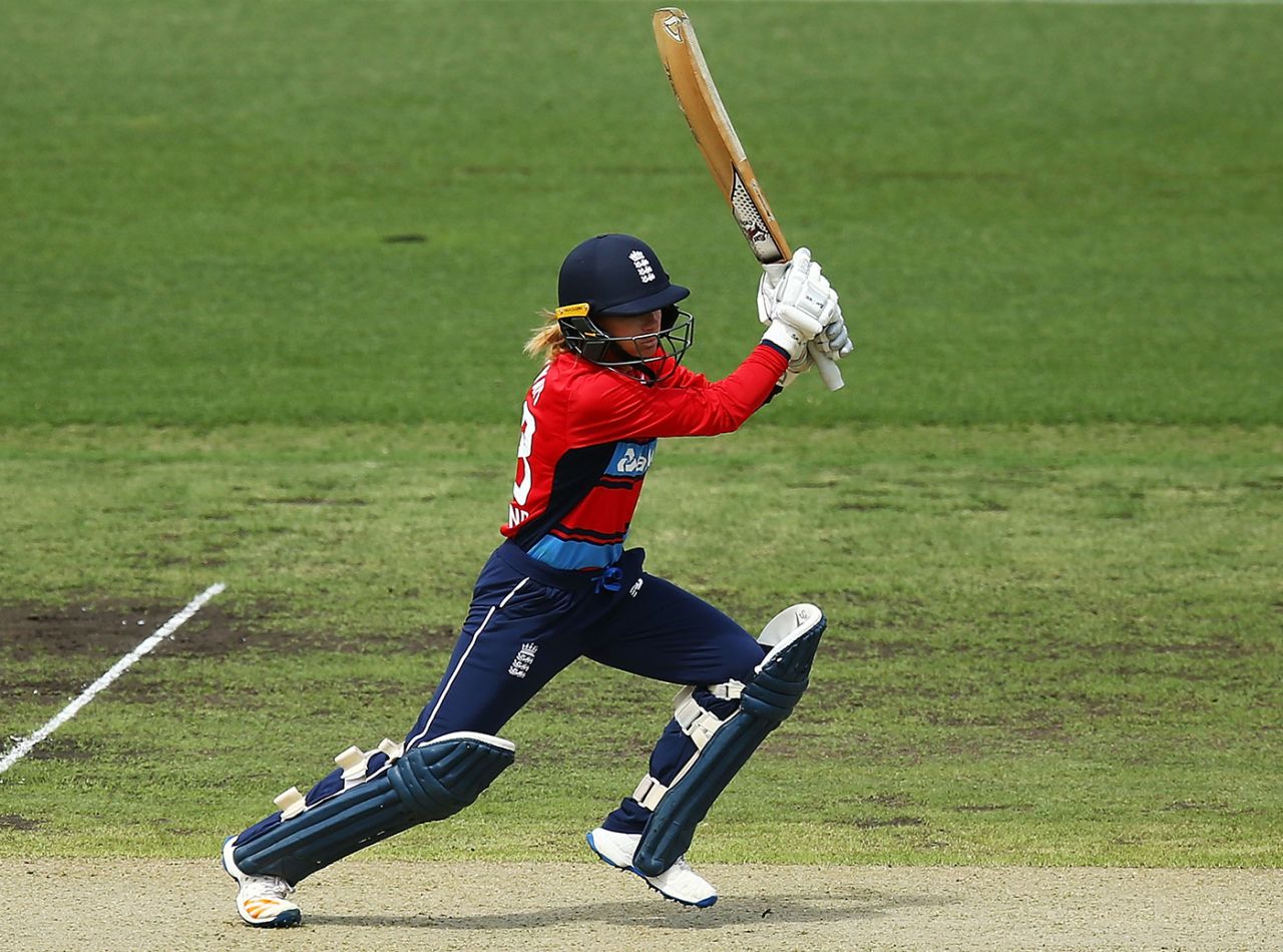Danielle Wyatt struck a flurry of boundaries at the start, Australia v England, Women's Ashes 2017-18, 2nd T20I, Canberra, November 19, 2017