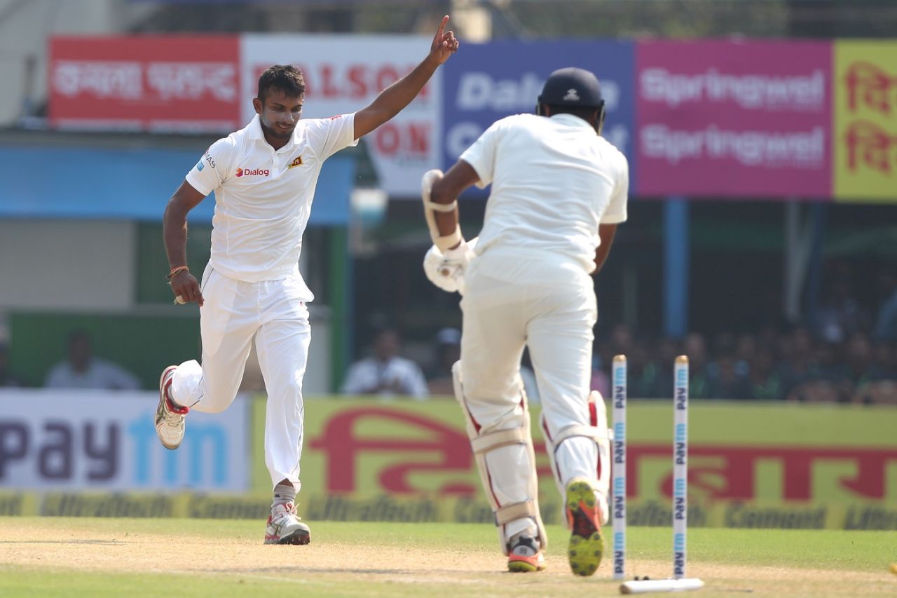 Dasun Shanaka provided some useful strikes, India v Sri Lanka, 1st Test, Kolkata, 5th day, November 20, 2017