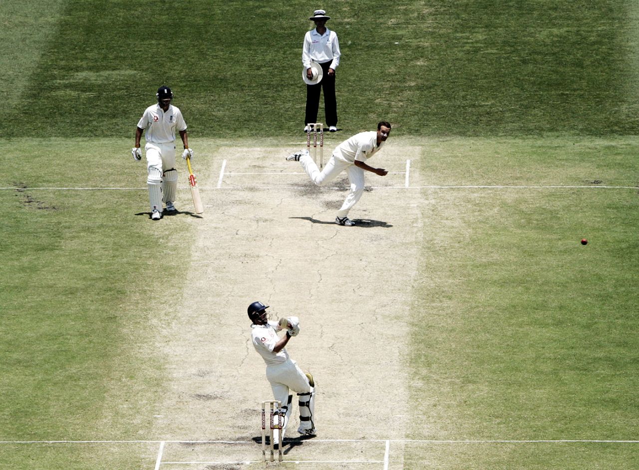 Andrew Strauss is caught hooking Stuart Clark, Australia v England, 1st Test, Brisbane, November 26, 2006