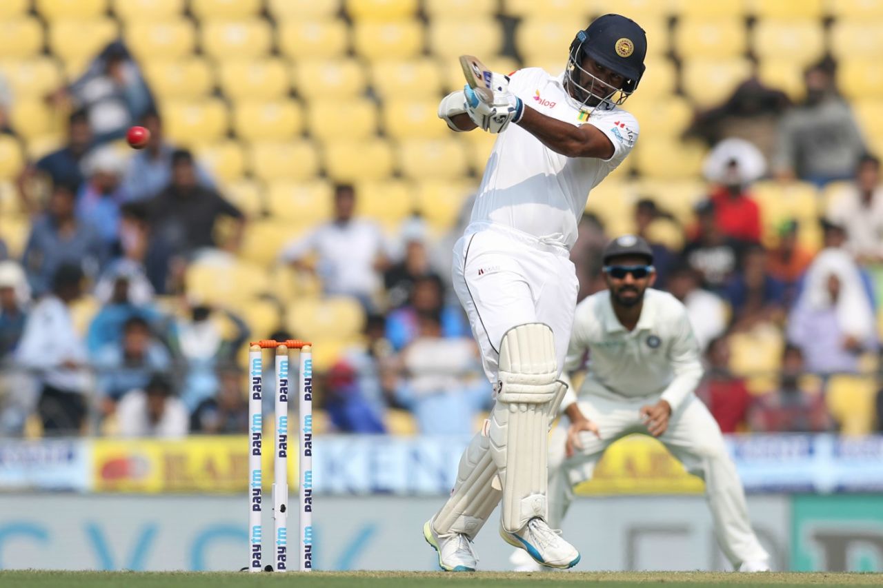Dimuth Karunaratne weathered a testing first morning, India v Sri Lanka, 2nd Test, Nagpur, 1st day, November 24, 2017