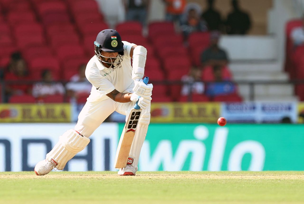 M Vijay defends on the front foot, India v Sri Lanka, 2nd Test, Nagpur, 2nd day, November 24, 2017