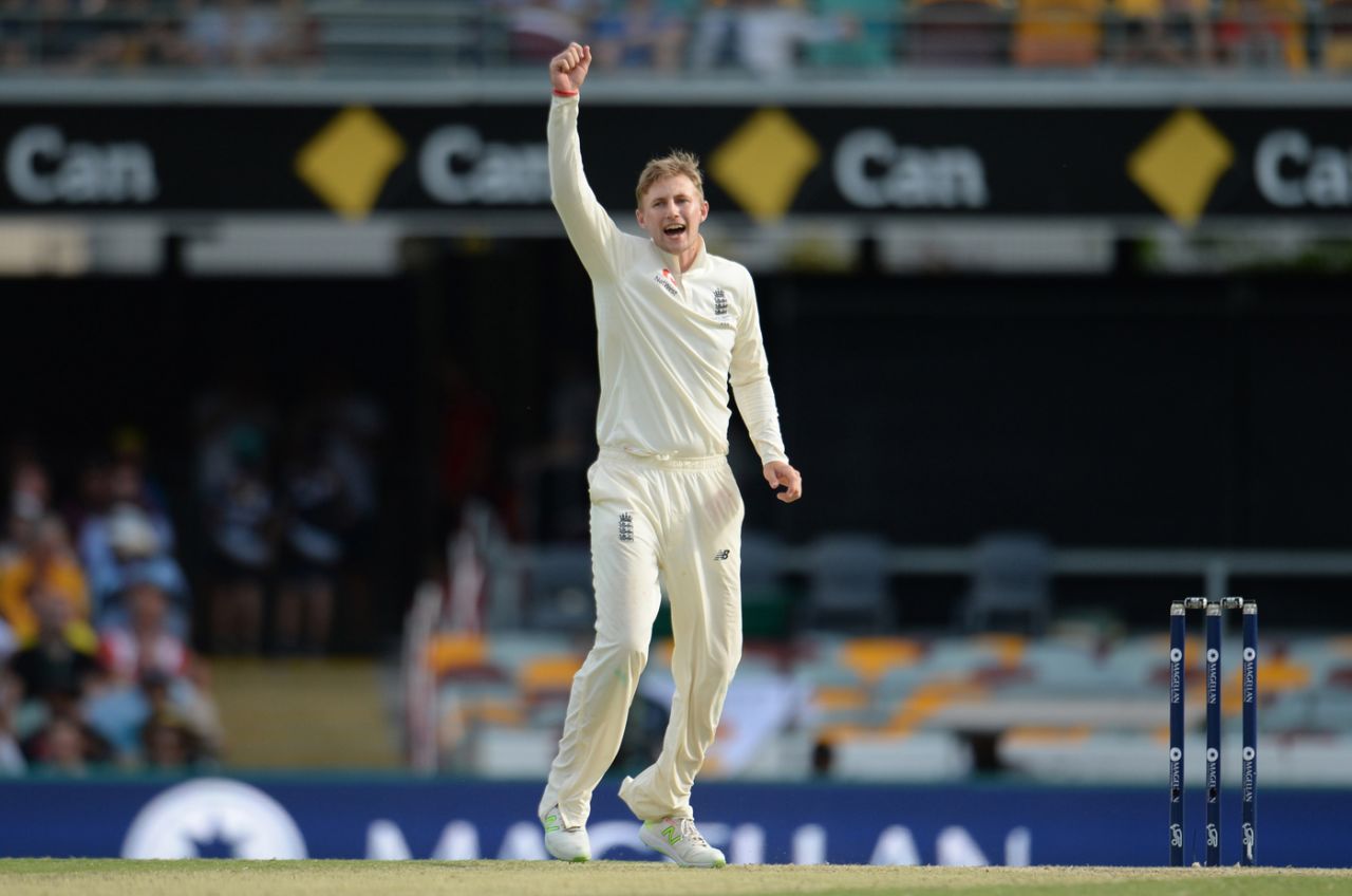 Joe Root accounted for the wicket of Nathan Lyon, Australia v England, The Ashes 2017-18, 1st Test, Brisbane, 3rd day, November 25, 2017