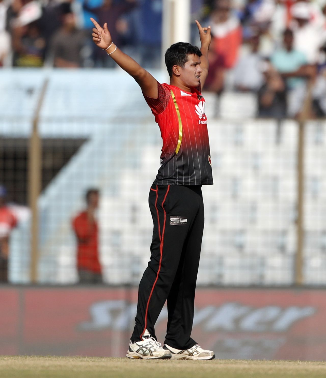 Mohammad Saifuddin celebrates one of his three wickets, Comilla Victorians v Rajshahi Kings, BPL 2017, Chittagong, November 25, 2017