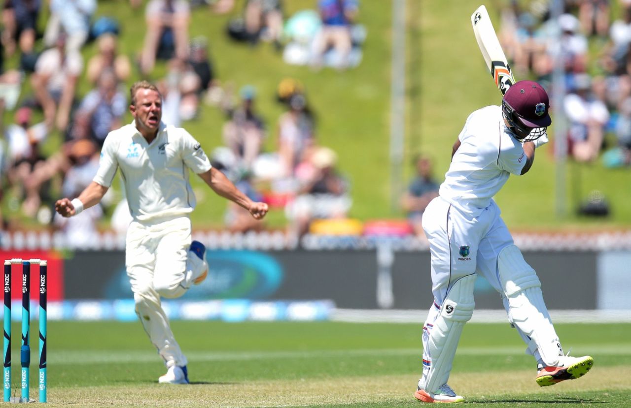 Neil Wagner had Shimron Hetmyer caught off a short ball, New Zealand v West Indies, 1st Test, Wellington, 1st day, December 1, 2017