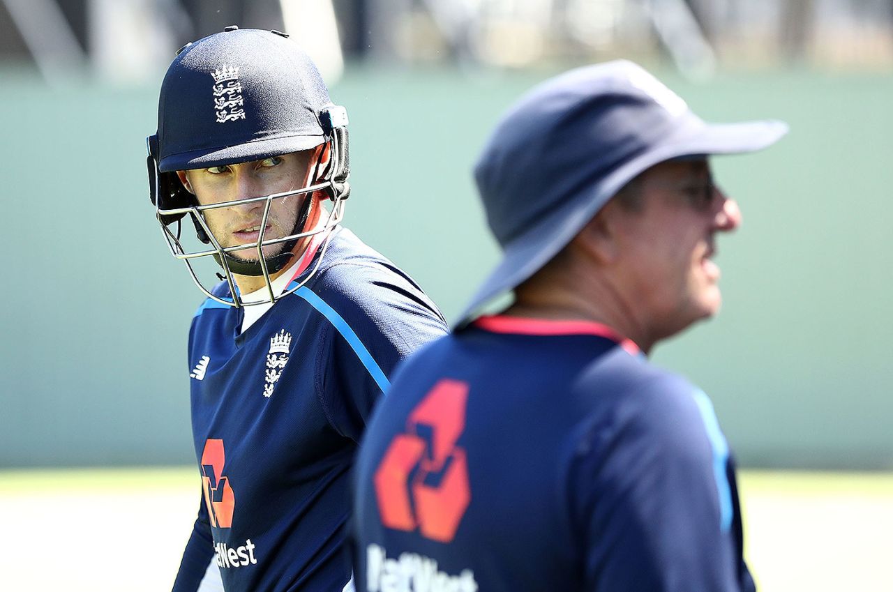 Joe Root and Trevor Bayliss in the nets at Perth, December 12, 2017