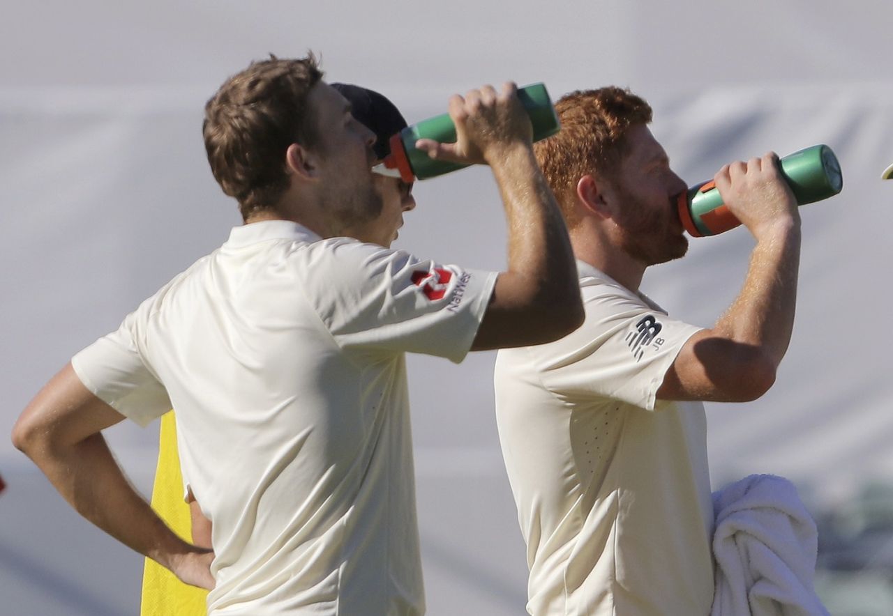 Dawid Malan and Jonny Bairstow cool off, Australia v England,  3rd Test, Perth, 1st day, December 14, 2017