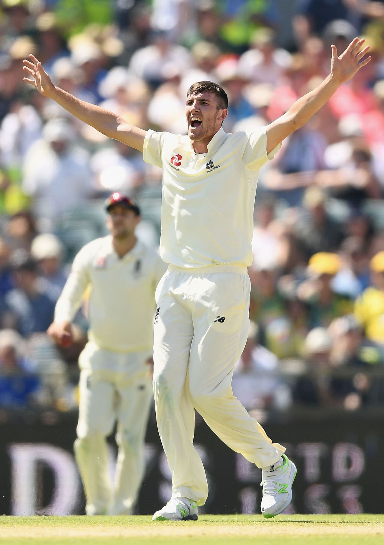 Craig Overton appeals for lbw against Cameron Bancroft - which was given on review, Australia v England,  3rd Test, Perth, 2nd day, December 15, 2017