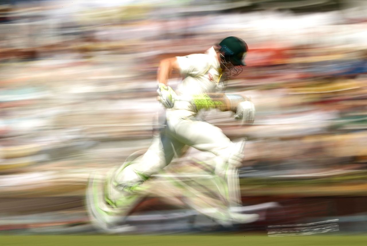 Steven Smith is a blur as he runs between the wickets, Australia v England, 3rd Test, Perth, 2nd day, December 15, 2017