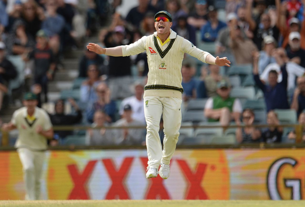 David Warner celebrates a wicket as Australia close in, Australia v England, 3rd Test, Perth, 5th day, December 18, 2017