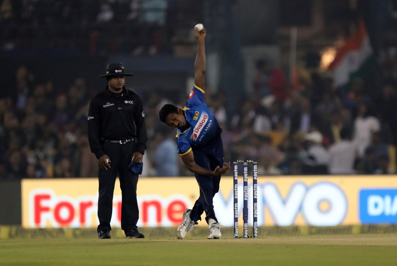 Vishwa Fernando bowls on T20I debut, India v Sri Lanka, 1st T20I, Cuttack, December 20, 2017