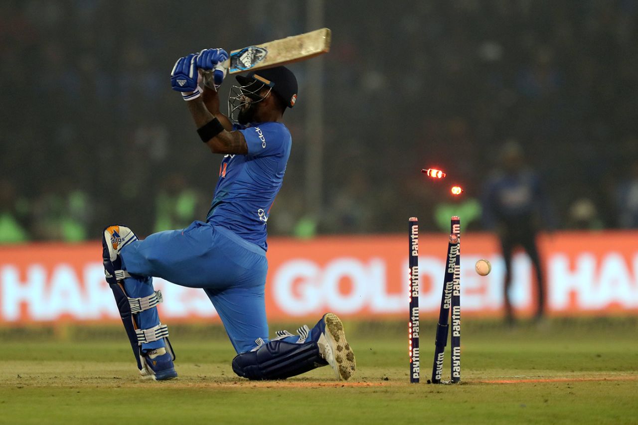 The ball finds its target, India v Sri Lanka, 1st T20I, Cuttack, December 20, 2017