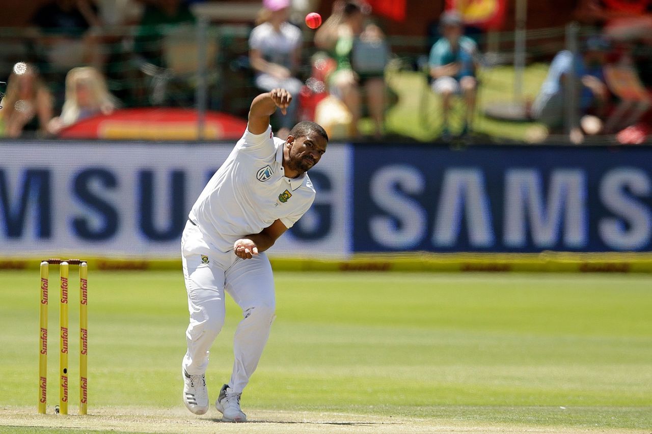 Vernon Philander was eventually rewarded for his bowling, South Africa v Zimbabwe, only Test, 2nd day, Port Elizabeth, December 27, 2017