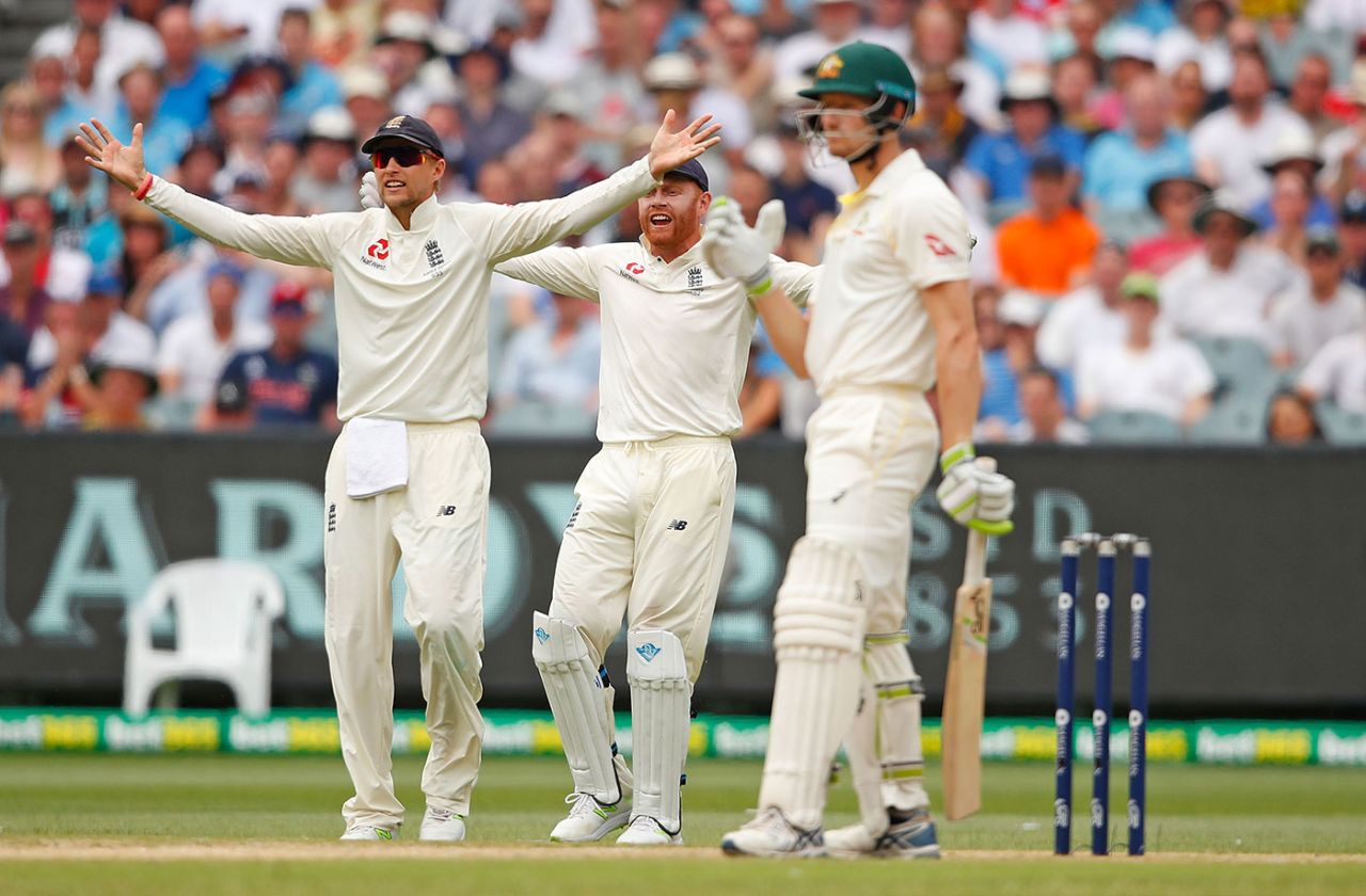 England reviewed for a catch off Cameron Bancroft but it was not out, Australia v England, 4th Ashes Test, Melbourne, 4th day, December 29, 2017