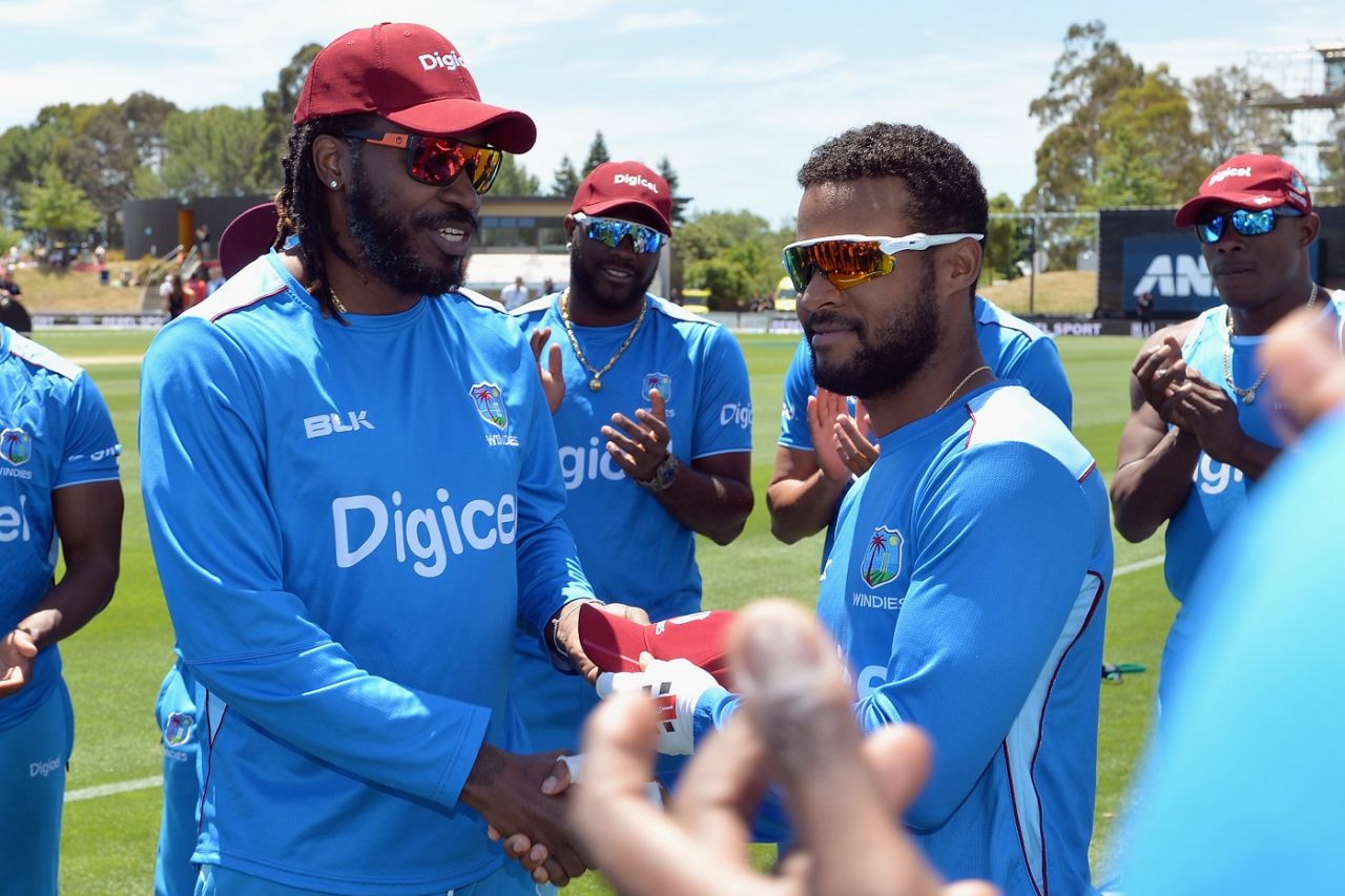Shai Hope receives his maiden T20I cap from Chris Gayle, New Zealand v West Indies, 1st T20I, Nelson, December 29, 2017