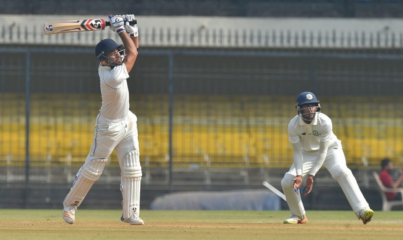 Dhruv Shorey hits over the top, Delhi v Vidarbha, Ranji Trophy final, Indore, 4th day, January 1, 2018