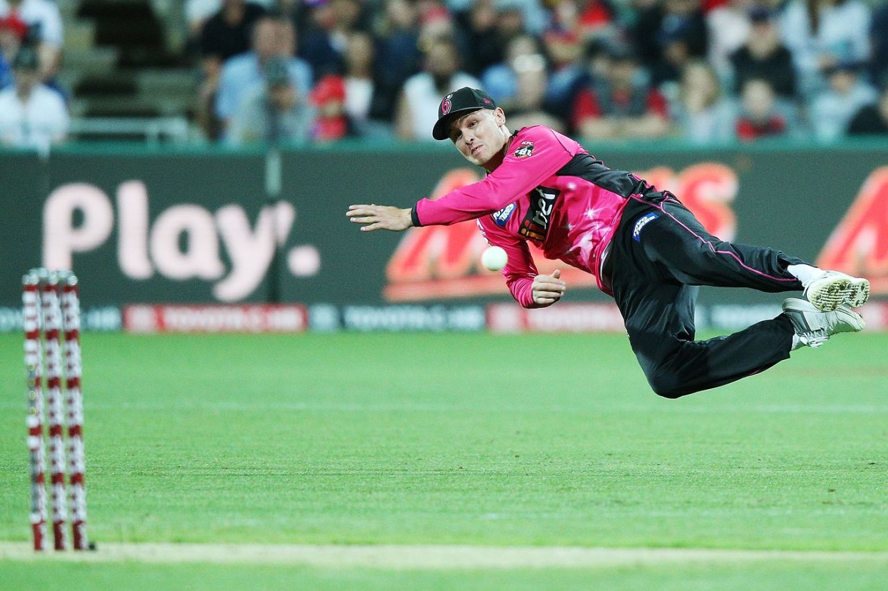 Aaron Finch was run out to Jason Roy's brilliance, Melbourne Renegades v Sydney Sixers, Big Bash League 2017-18, Victoria, January 3, 2018