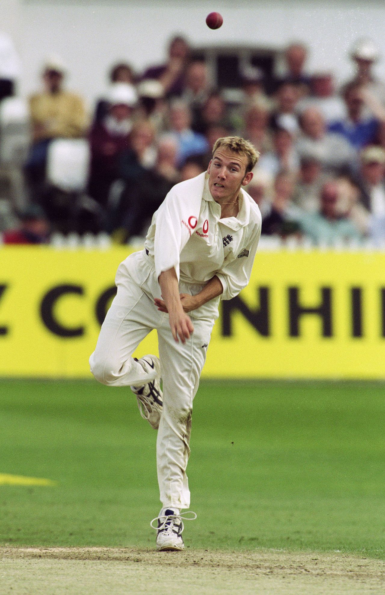 Chris Schofield bowls against Zimbabwe at Trent Bridge, May 2000