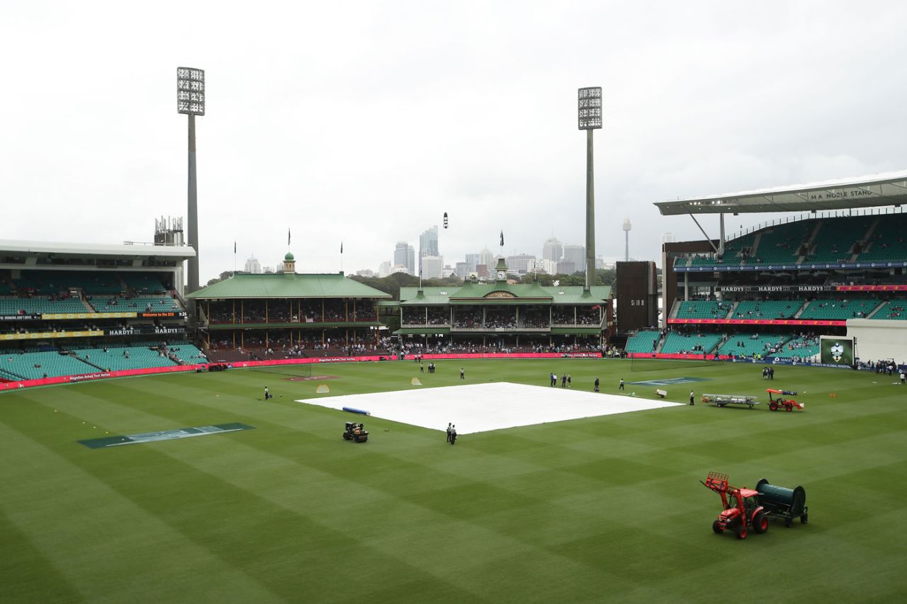 The covers were on at the SCG as rain delayed the toss, Australia v England, 5th Ashes Test, Sydney, 1st day, January 4, 2018