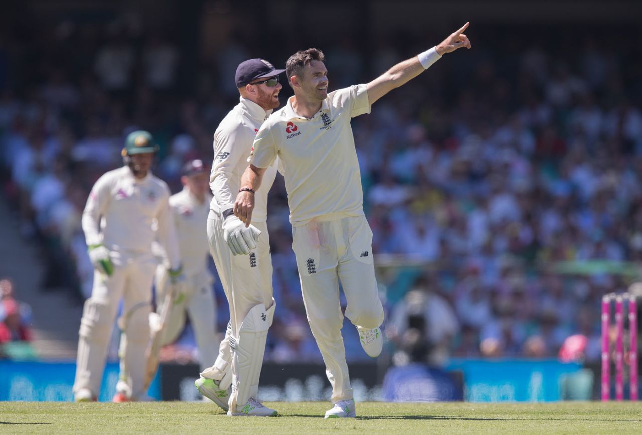 James Anderson celebrates his removal of David Warner, Australia v England, 5th Ashes Test, Sydney, 2nd day, January 5, 2018