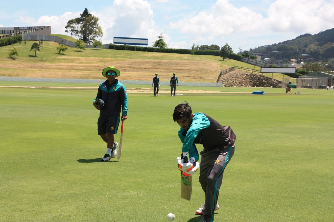 Putting his head down: Muhammad Zaid practices a textbook defence, Whangarei, January 12, 2018