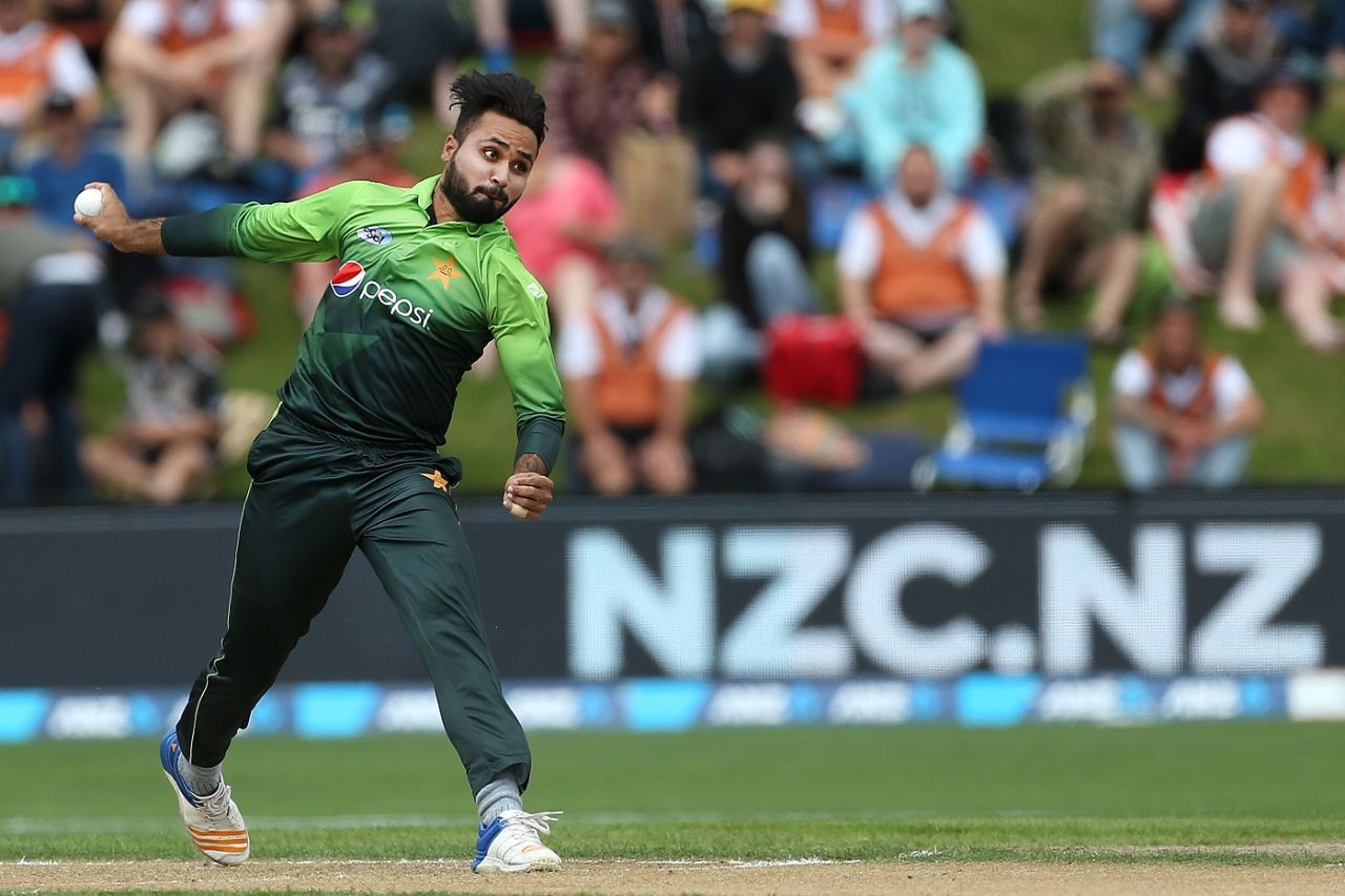 Faheem Ashraf nipped out Colin Munro early, New Zealand v Pakistan, 3rd ODI, Dunedin, January 13, 2018