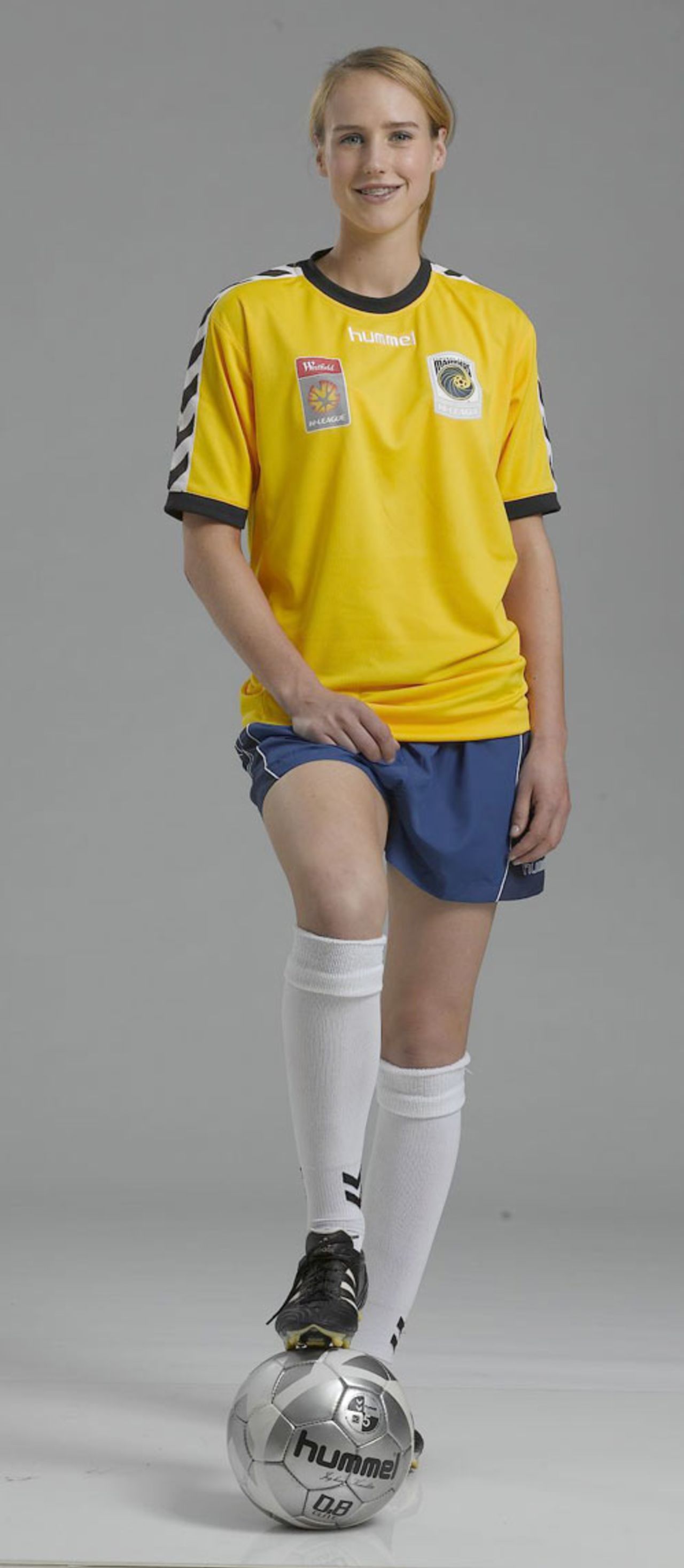 Ellyse Perry in her Australian soccer gear, November 2008
