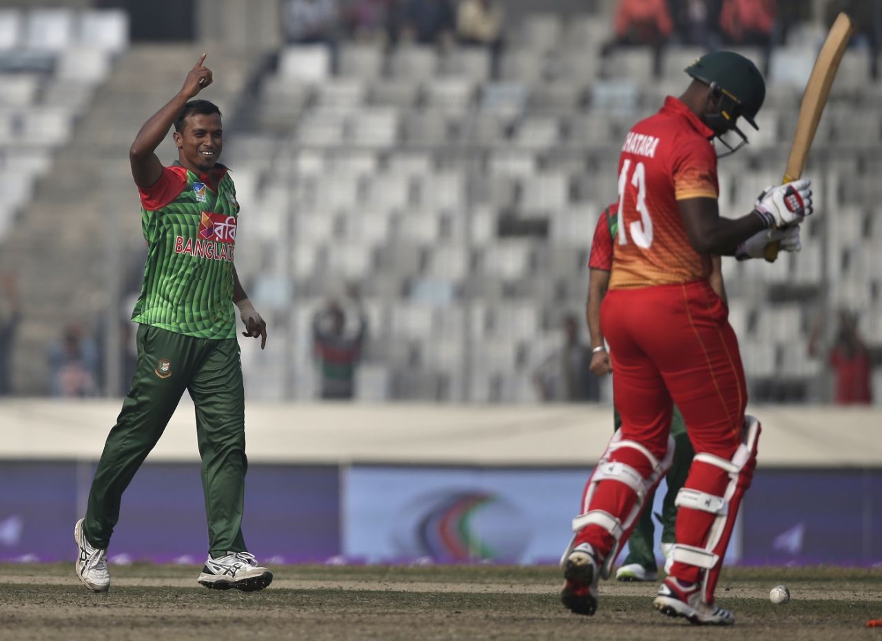Rubel Hossain celebrates Tendai Chatara's wicket, Bangladesh v Zimbabwe, tri-series, Mirpur, January 15, 2018