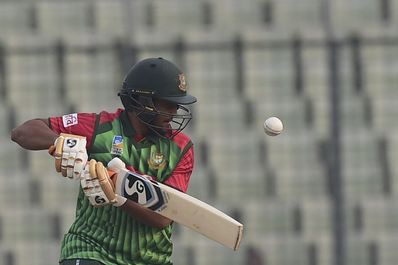 Shakib Al Hasan attempts a cut shot, Bangladesh v Zimbabwe, tri-series, Mirpur, January 15, 2018