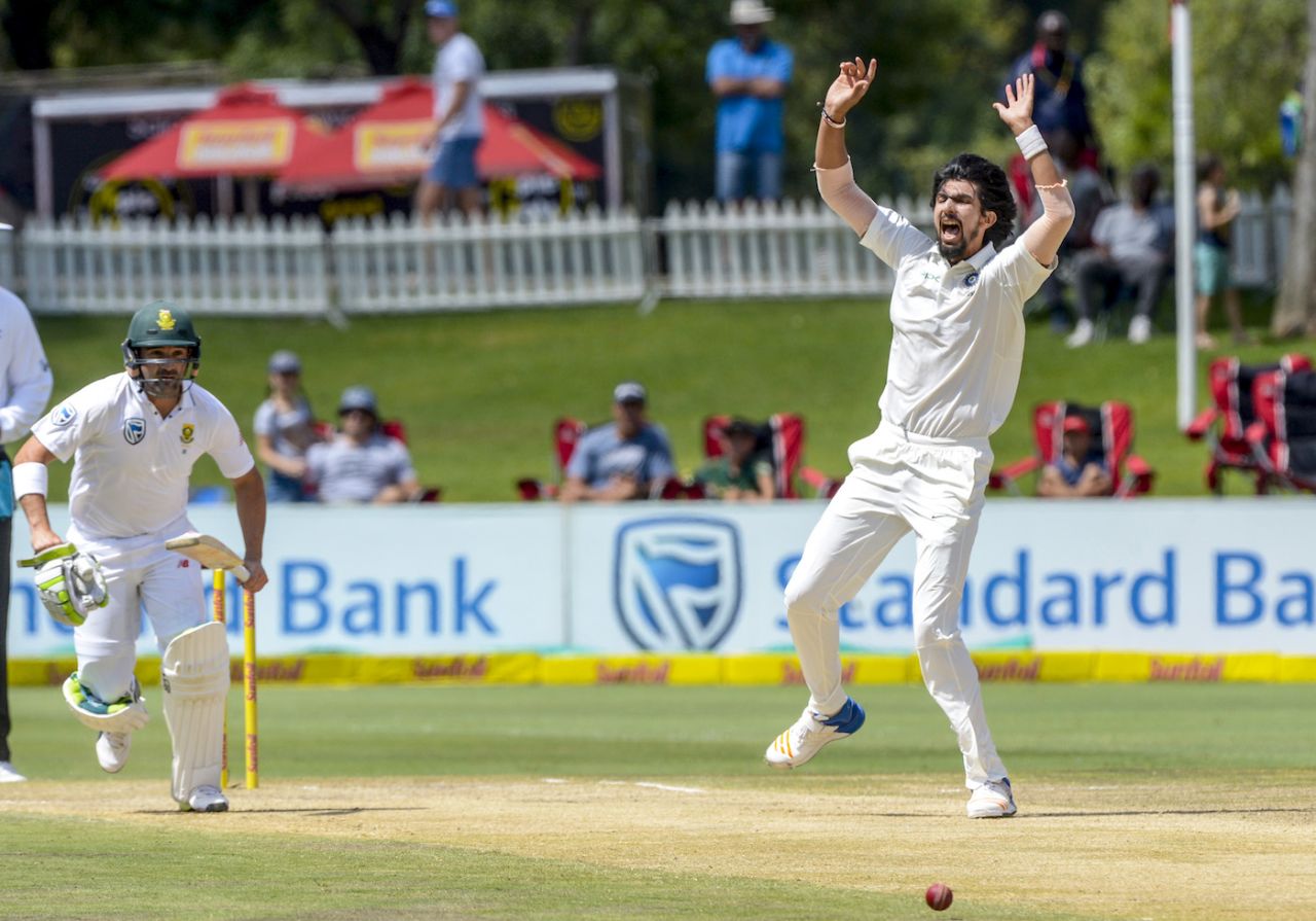 Ishant Sharma unsuccessfully appeals for the wicket of Dean Elgar, South Africa v India, 2nd Test, Centurion, 4th day, January 16, 2018