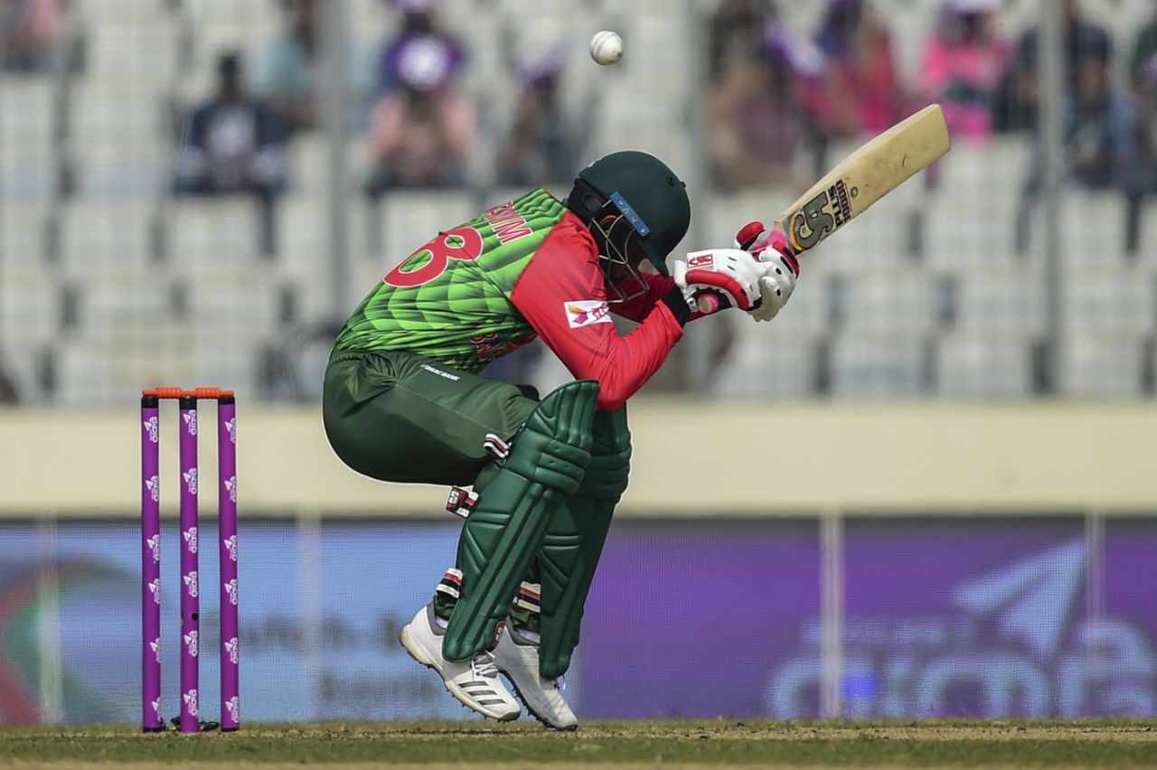 Tamim Iqbal ducks under a bouncer, Bangladesh v Sri Lanka, Bangladesh Tri-nation series 2018, Mirpur, January 19, 2018